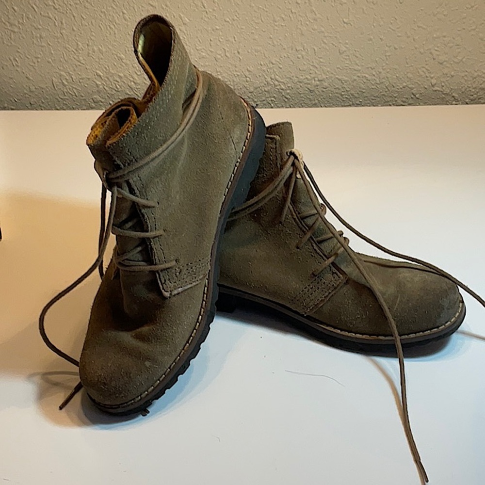 Bussola soft suede leather boots